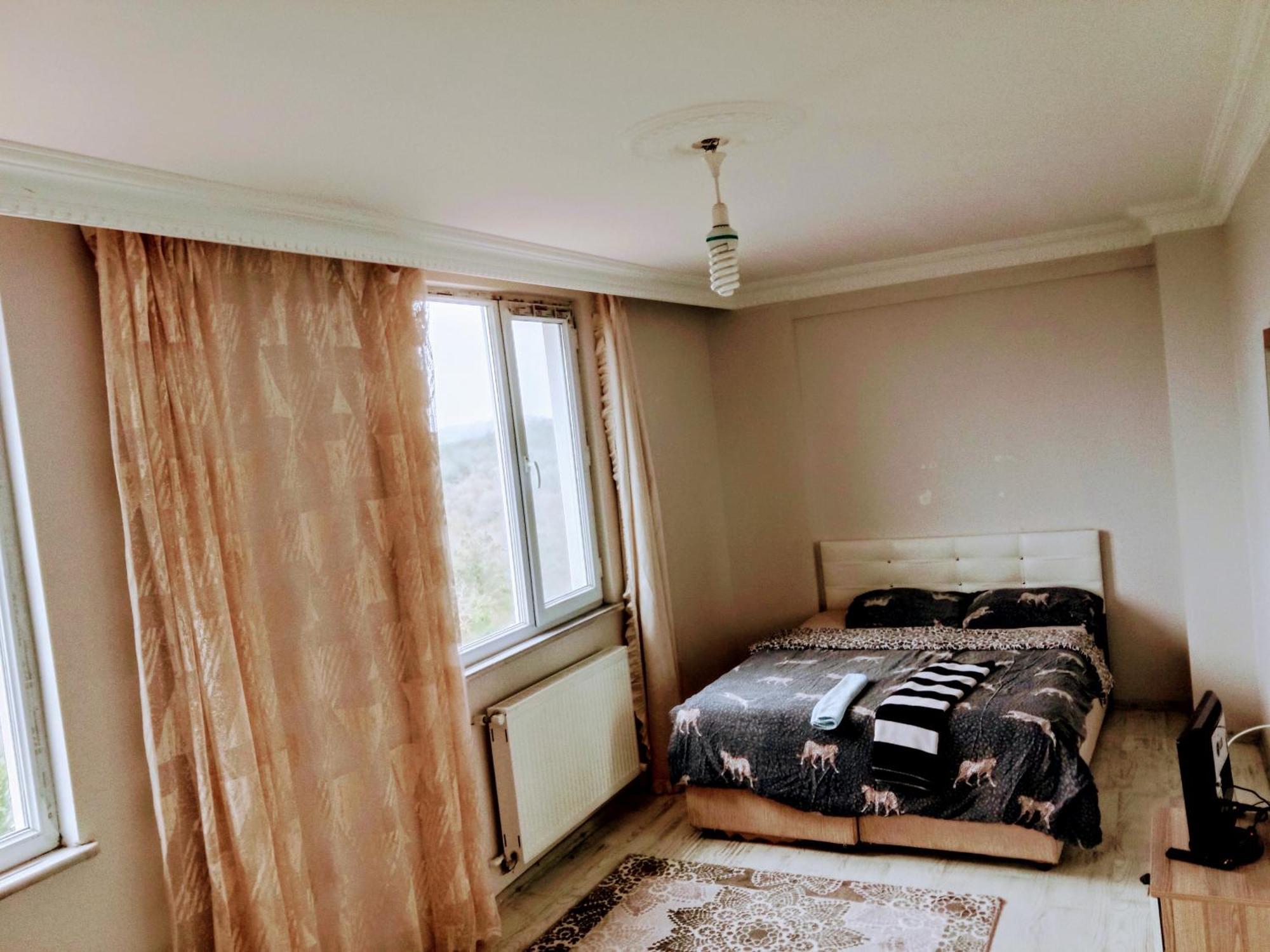 Forest Villa, 6 Minutes From The Airport Tasoluk Exterior photo