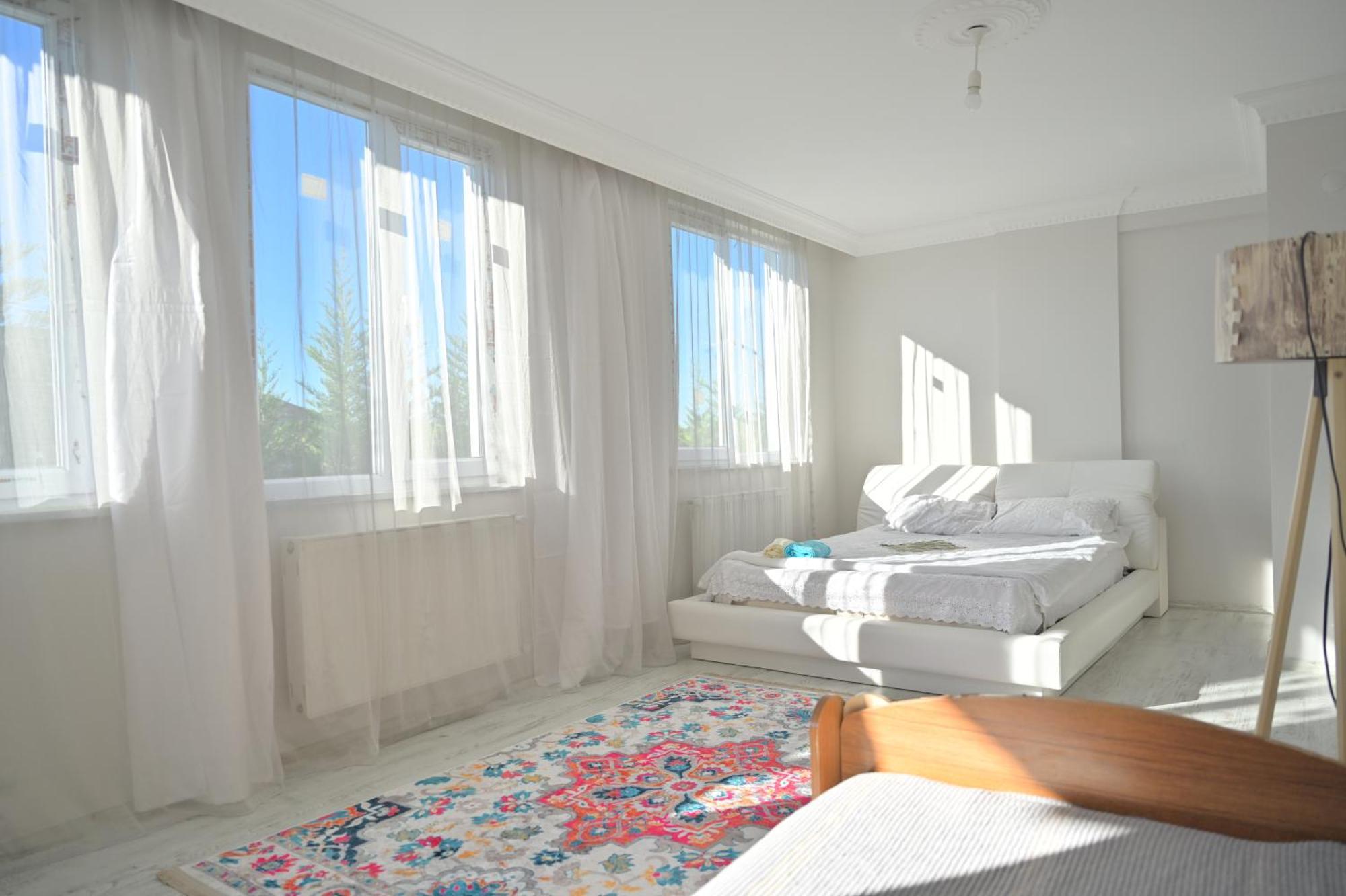 Forest Villa, 6 Minutes From The Airport Tasoluk Exterior photo