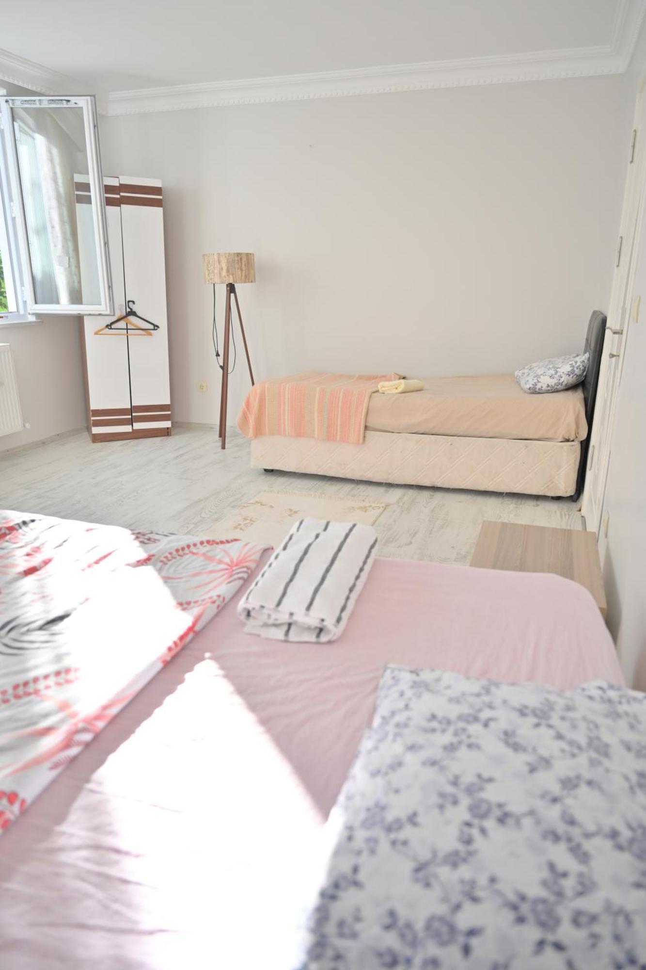 Forest Villa, 6 Minutes From The Airport Tasoluk Exterior photo